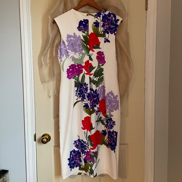 White flower dress - Picture 2 of 2